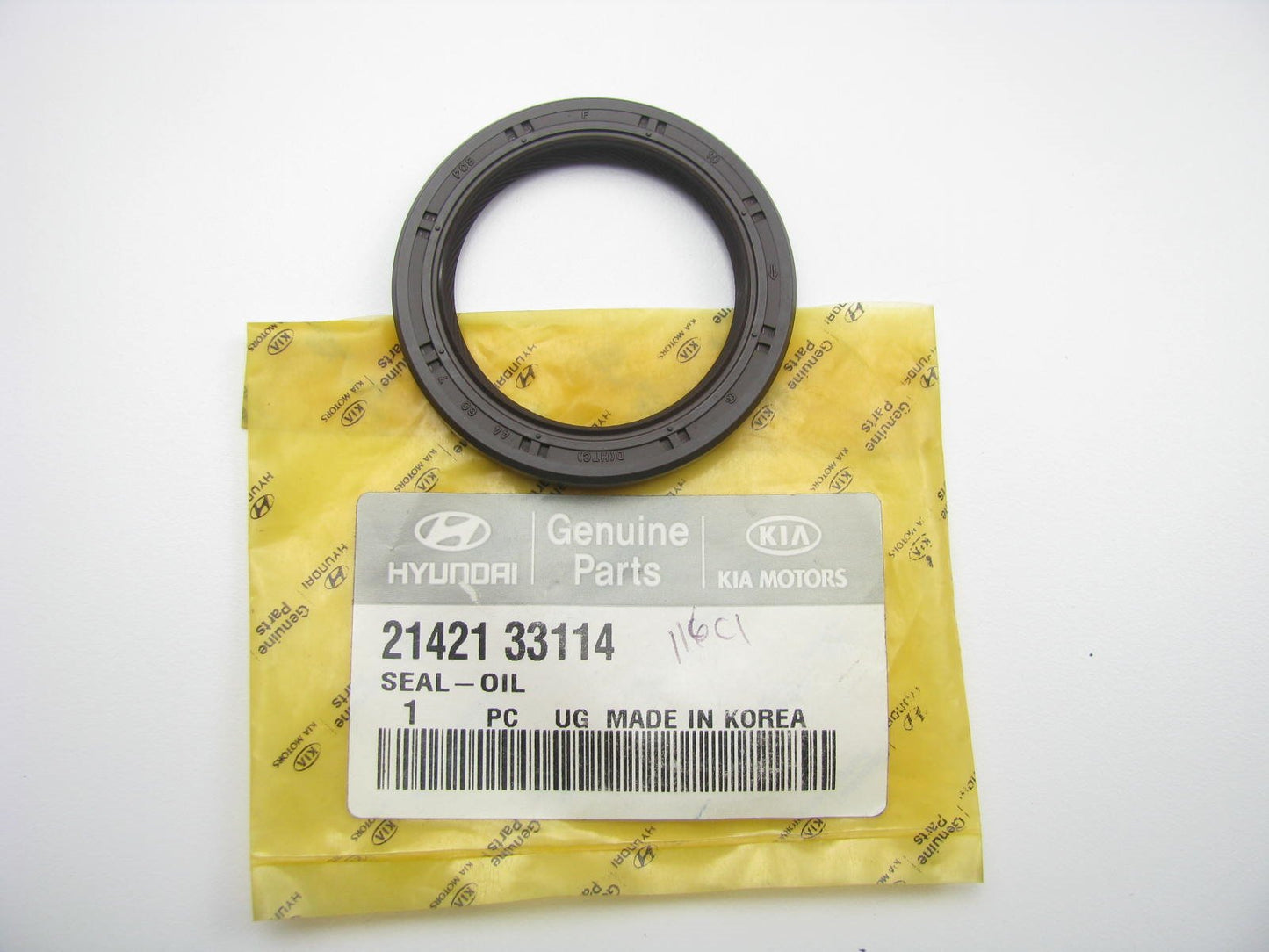NEW GENUINE Front Engine Crankshaft Front Crank Seal OEM For Hyundai 2142133114
