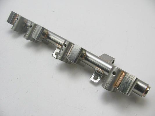NEW GENUINE Empty Fuel Injection Fuel Rail OEM For Hyundai 2.5L TURBO 353042T000