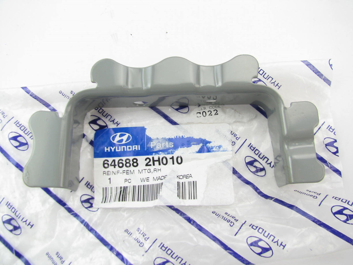 Fender Reinforcement Plate Bracket Right Passengers Side OEM For 2007-10 Elantra