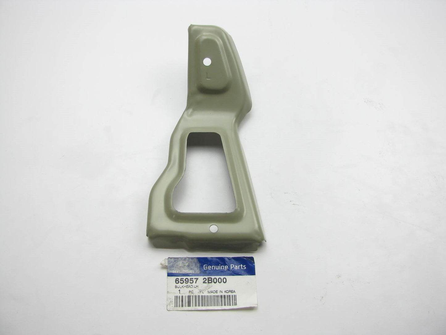 Left (Drivers Side) Rear Body Panel Extension Bracket OEM For 2007-2012 Santa Fe