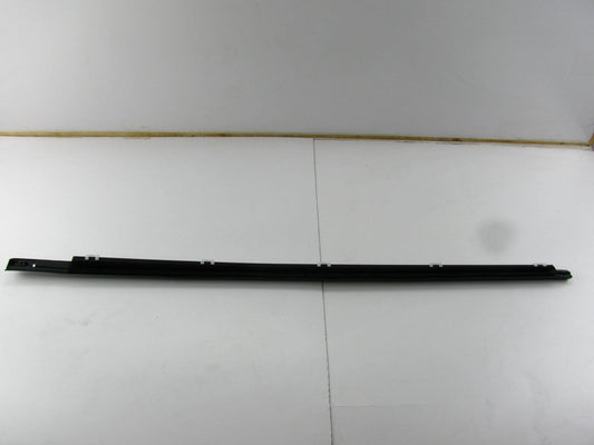 New Genuine FRONT RIGHT Door Weatherstrip Belt Seal OEM For 2006-2010 Sonata