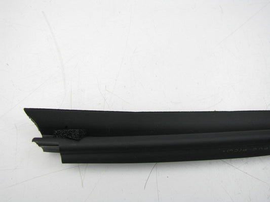 NEW Front Left Door Window Belt Weatherstrip Seal OEM For 2009-12 Elantra WAGON
