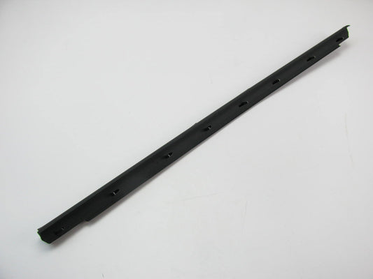 Front Inner Right Passengers Side Door Belt Weatherstrip OEM For 07-12 Santa Fe
