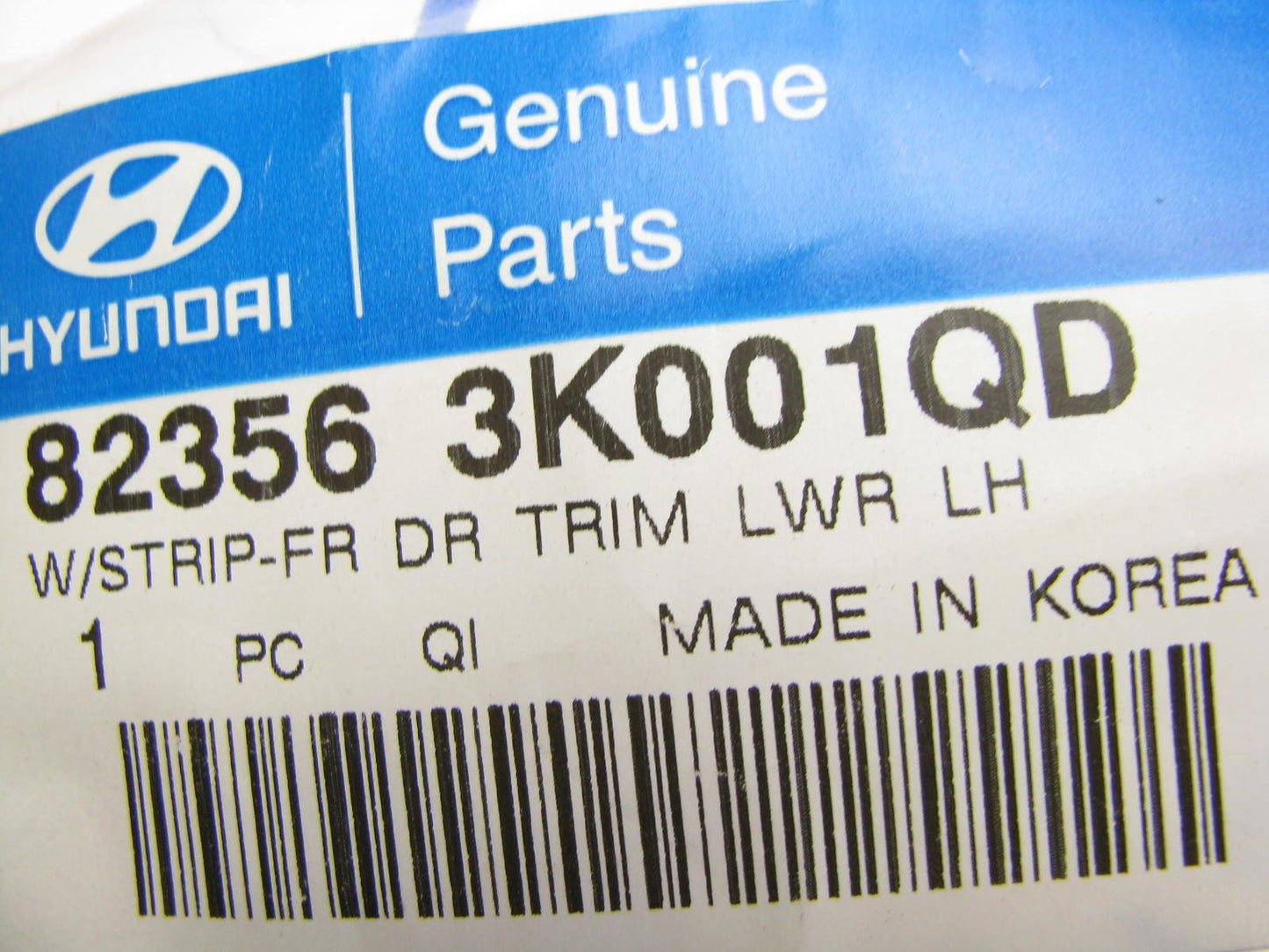 New OEM Front Left Lower Door Weatherstrip Seal For 05-06 Sonata 823563K001QD