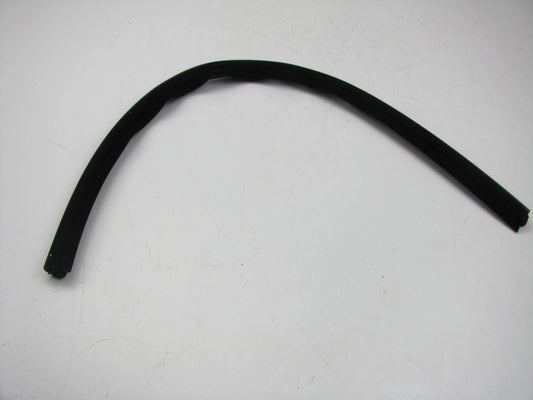 New REAR RIGHT Door Weatherstrip Belt Seal OEM For 2012-2017 Accent 832411R0004X