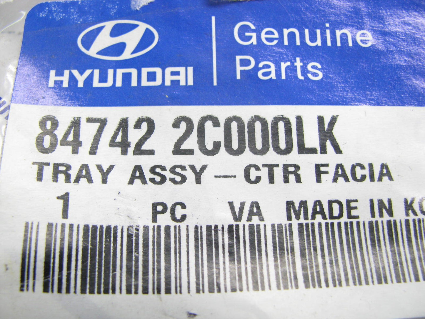 NEW - OEM 847422C000LK Front Dash Panel Center Facia Tray For 2003-2006 Tiburon