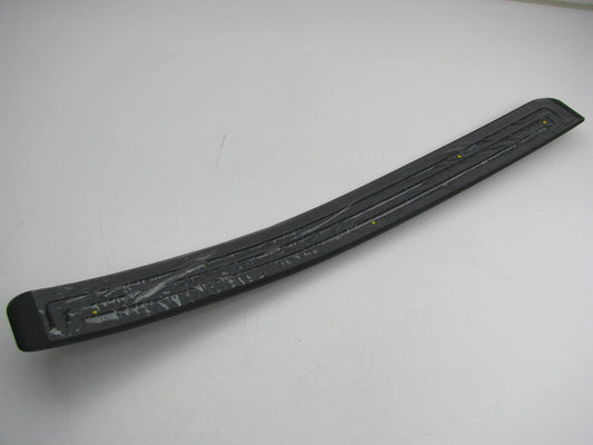 New Genuine Front Left Door Sill Scuff Plate Trim BLACK OEM For 2011-14 Genesis