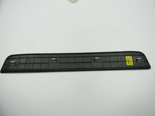 NEW - OEM 858852B000HZ Front Right Door Scuff Door Sill Plate For 10-12 Santa Fe