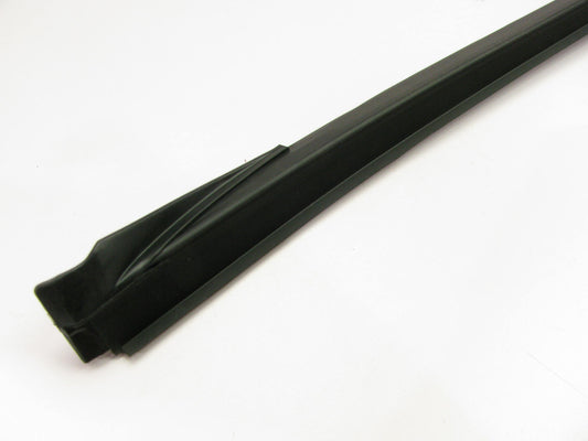 NEW FRONT RIGHT OUTER Windshiled Trim Moulding OEM For 11-15 Hyundai Sonata