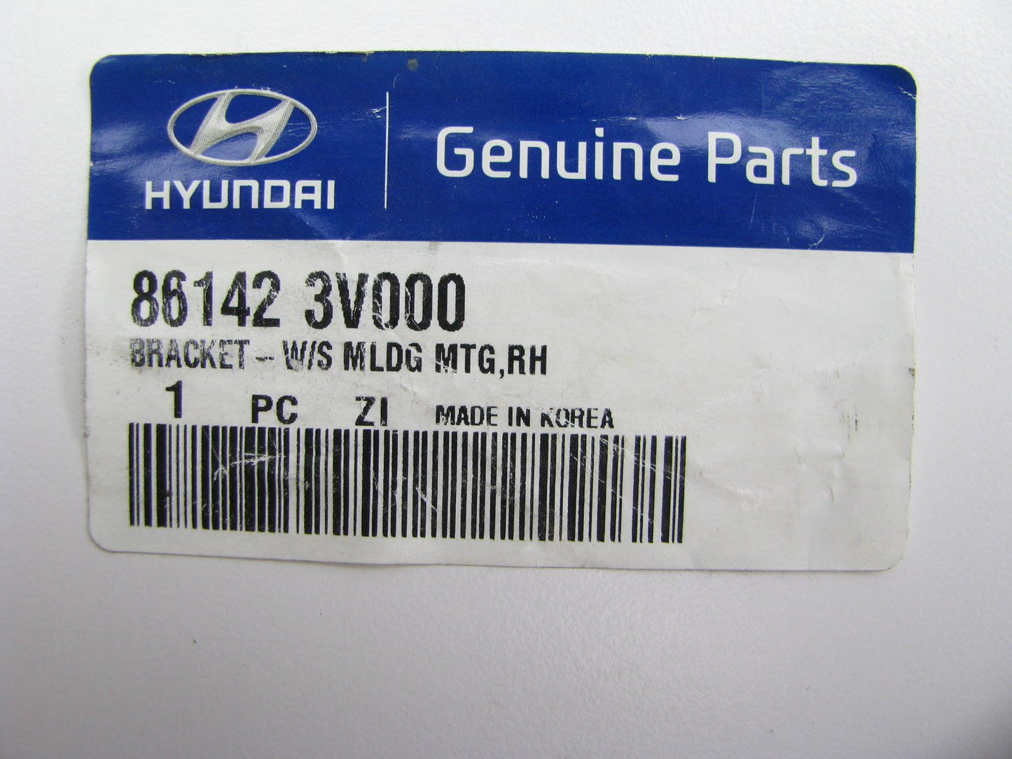 Right Passengers Side Windshield Molding Bracket OEM For 2012-2017 Hyundai Azera