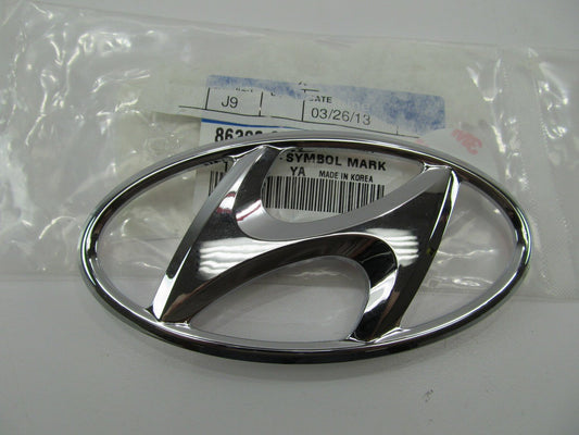 Rear Trunk *H* Symbol Logo OEM For 2012-14 Hyundai Accent SEDAN 863000U000