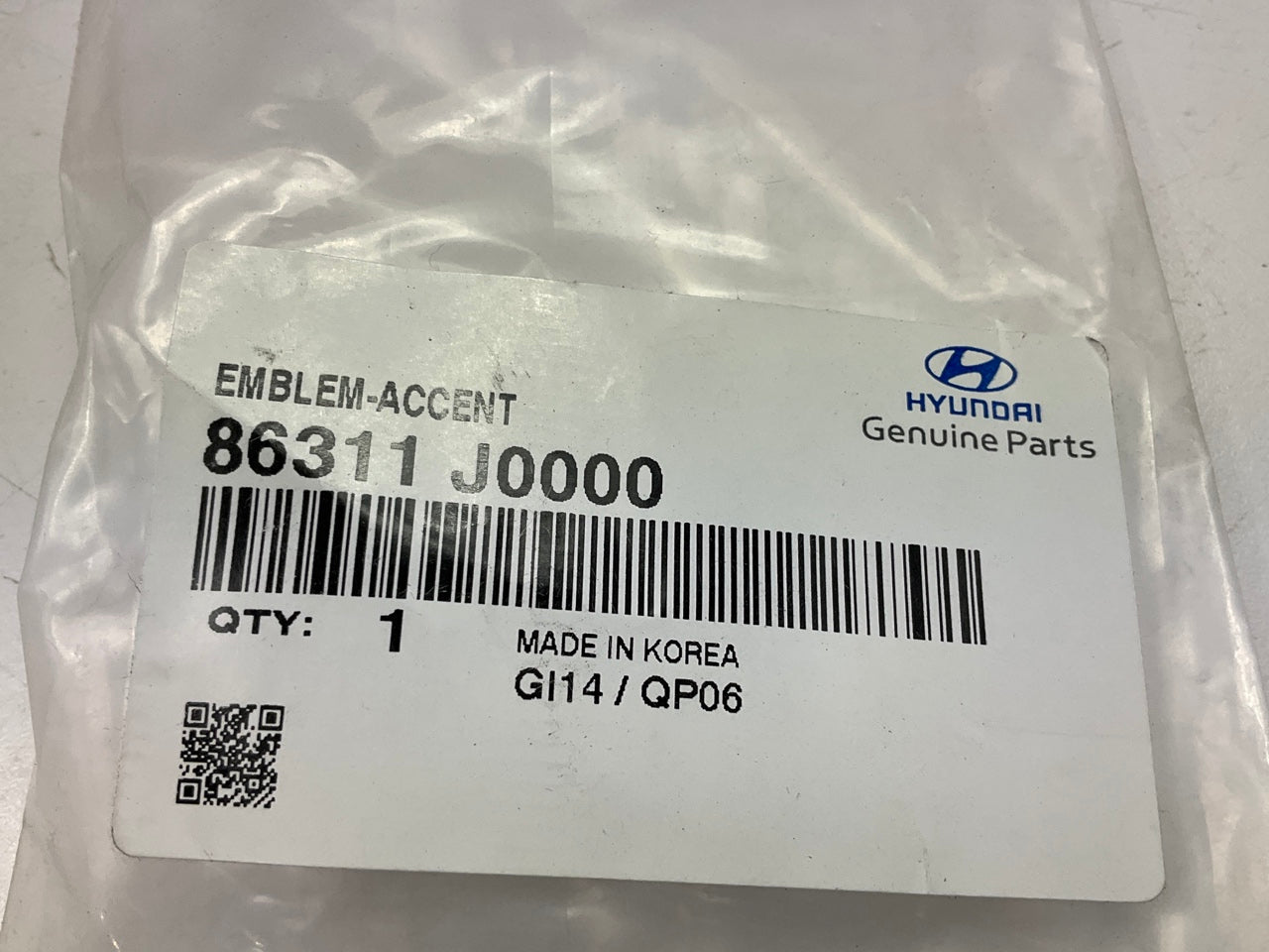 NEW Rear Trunk Lid ''Accent'' Emblem OEM For 2018-2020 Hyundai Accent 86311J0000