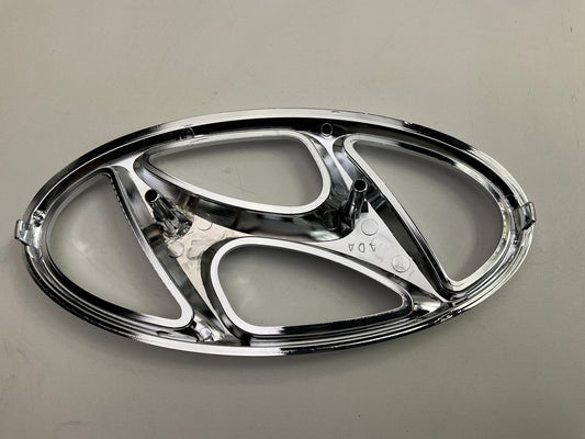 NEW Front Grille *H* Emblem Logo OEM For 2017-2018 Hyundai Elantra 86320F3000
