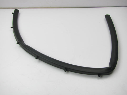 NEW GENUINE Hood Front Seal Strip OEM For 2003-06 Santa Fe 8643526001