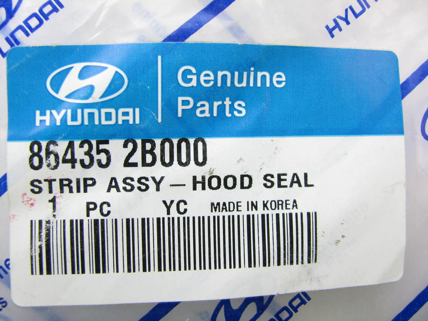 New Genuine REAR Hood Weatherstrip Seal OEM For 2007-2009 Santa Fe 864352B000