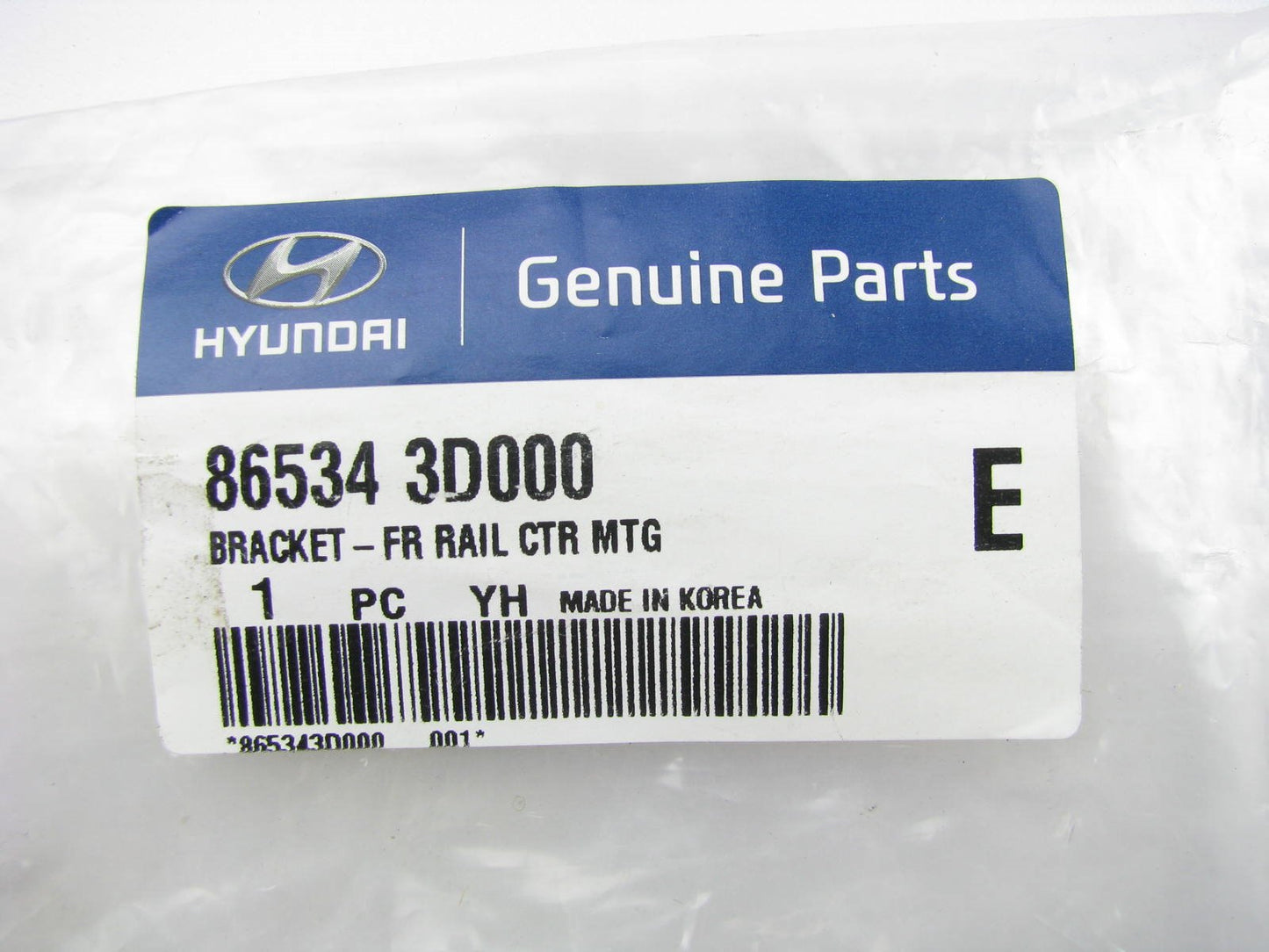 New Front Bumper Cover Center Reinforcement Mounting Bracket For 2002-05 Sonata