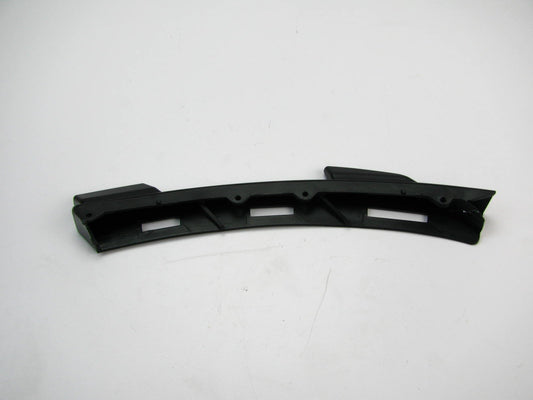 NEW - OEM 865841R000 Front Right Bumper Side Mounting Bracket For 2012-14 Accent