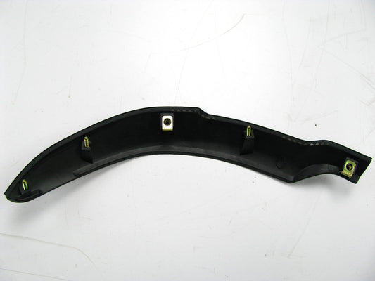New REAR Bumper RIGHT SIDE Lip Moulding Trim OEM For 01-06 Santa Fe 8661626900