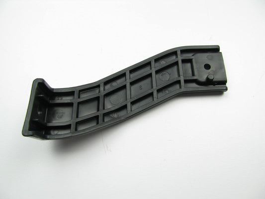 New REAR Bumper Impact Bar Bracket RIGHT UPPER Passenger Side For 07-09 Accent