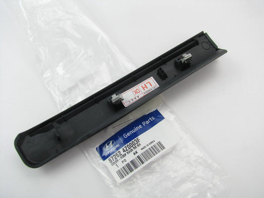 Rear Right Hand (Passenger Side Rear) Roof Rack Moulding Trim For 14-15 Santa Fe