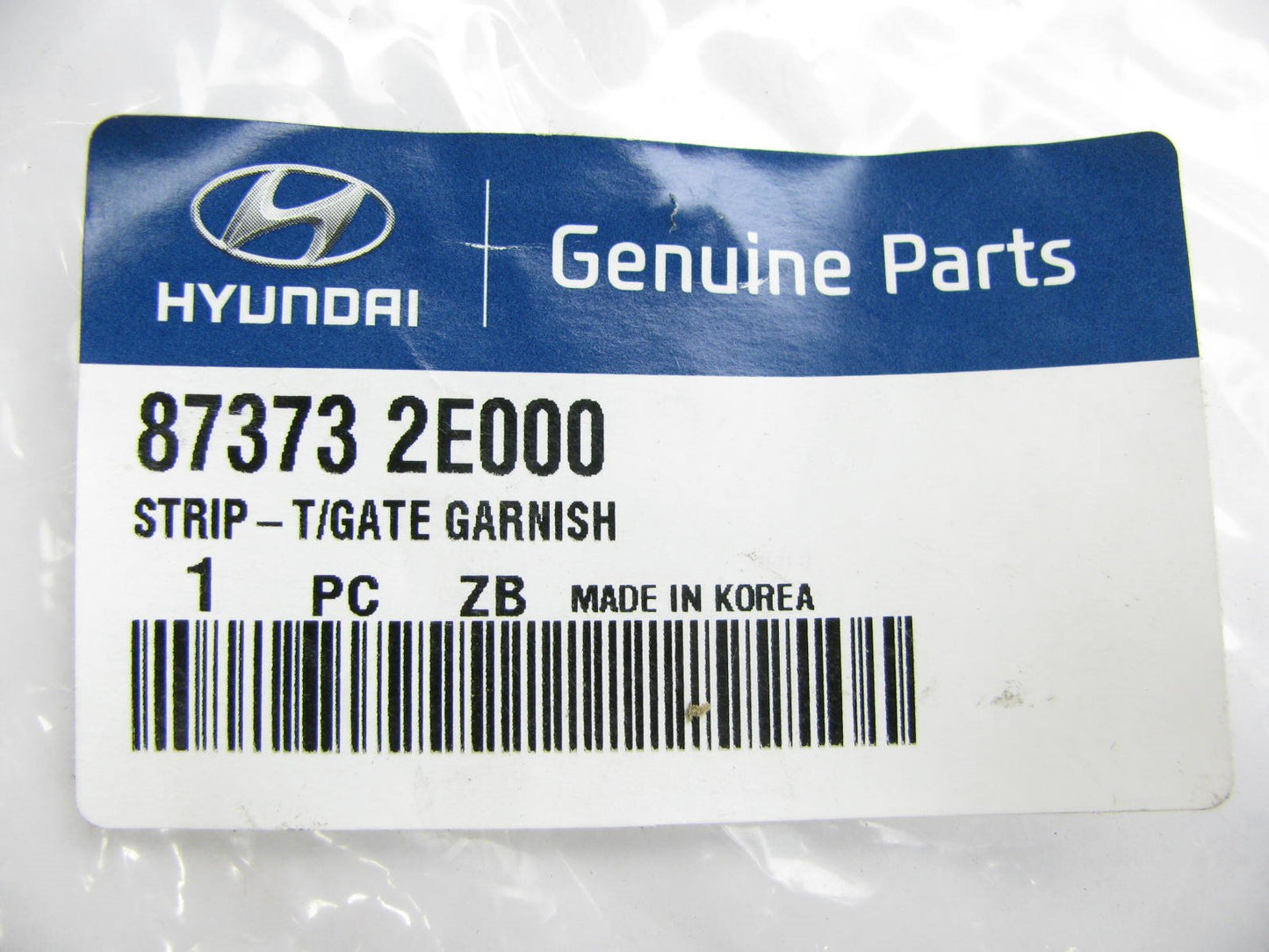New OEM Lift Gate Tail Gate Garnish Moulding Strip For 2005-09 Tucson 873732E000