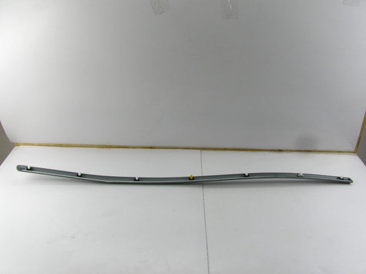 New Genuine FRONT RIGHT Door Waist Line Molding Trim OEM For 2009-2010 Sonata