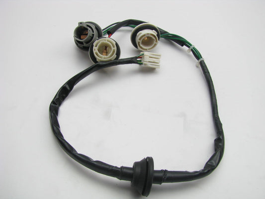 New Rear Tail Light Lamp Bulb Socket Combination Wire Harness For 2006 Santa Fe