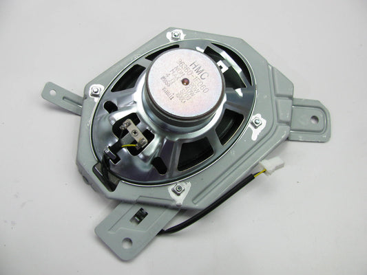 New OEM Right Rear Speaker 963601E060 For 2007-2011 Hyundai Accent Hatchback