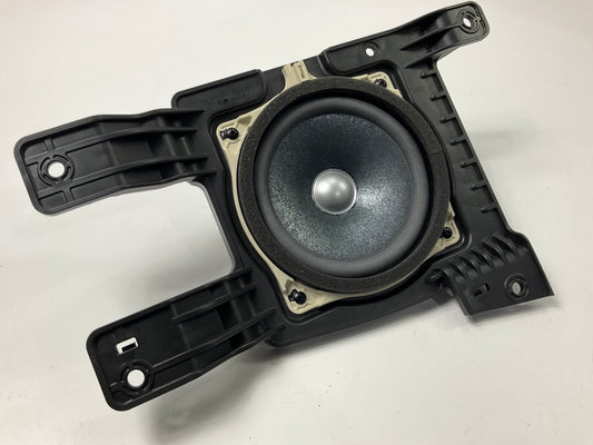 NEW Rear Door Speaker OEM For 2012-2017 Hyundai Veloster 963602V110