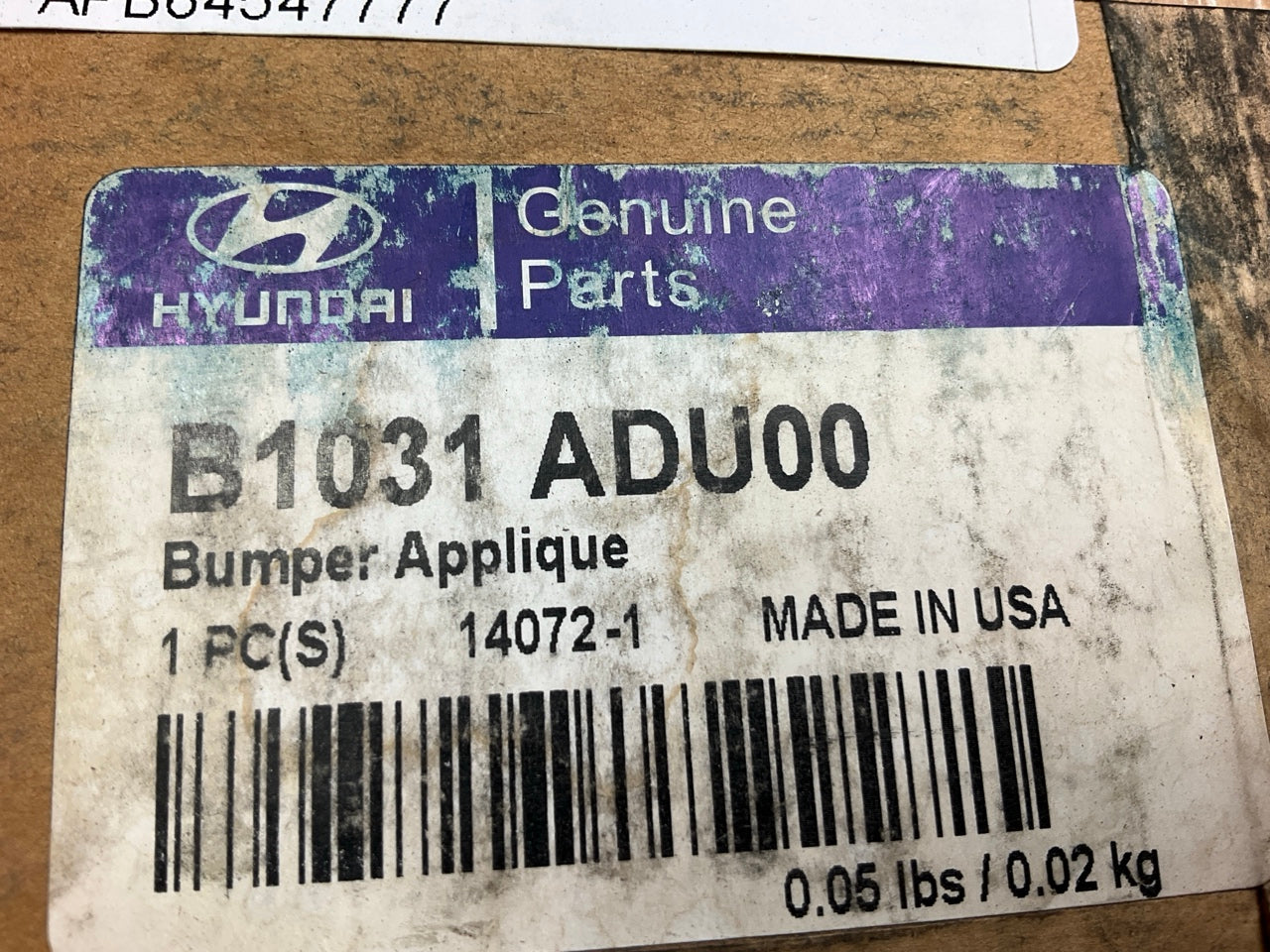 NEW - OEM B1031ADU00 Rear Bumper Applique For 2015-2016 Genesis