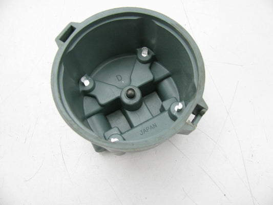Iapco B-0338-007 Distributor Cap For 1974-1976 Mazda B1600 75-77 Mazda 808