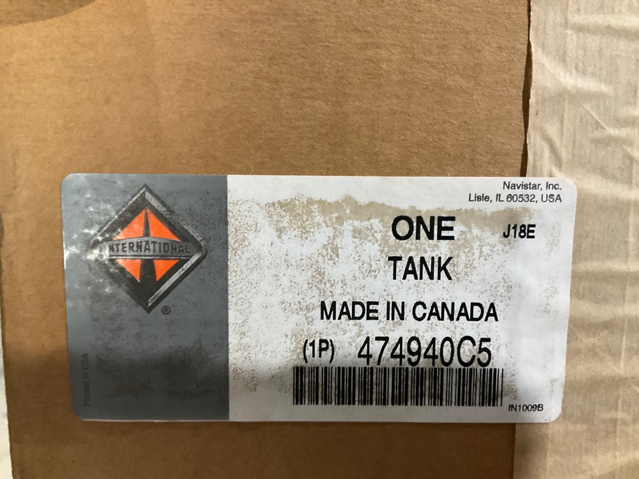 International 474940C5 2554, 2574, 2654 Engine Coolant Overflow Reservoir Tank