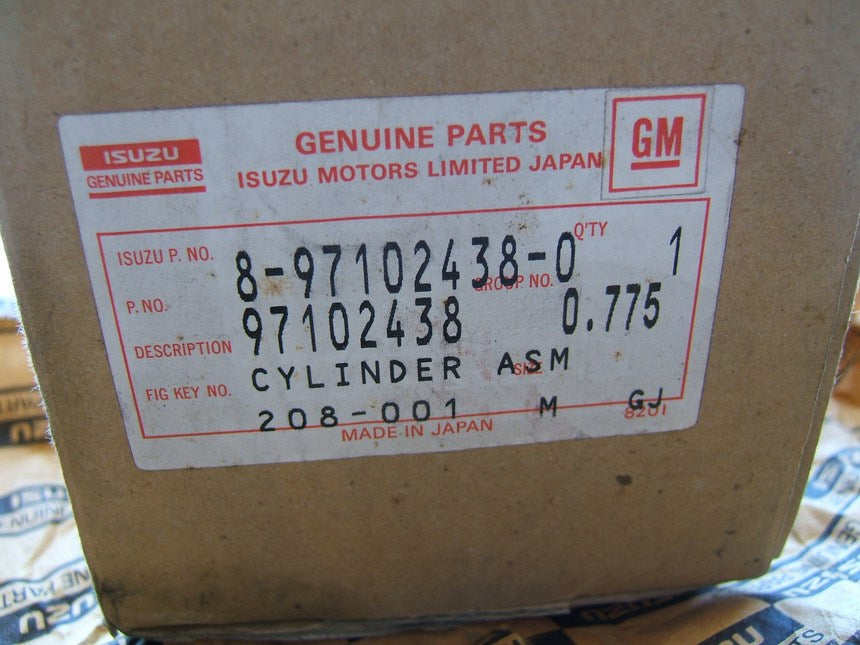 Genuine Isuzu 8-97102438-0 Clutch Master Cylinder