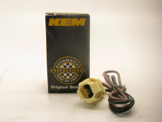 Kemparts 350-177 Side Marker Light Lamp Socket Pigtail Socket Wire Connector