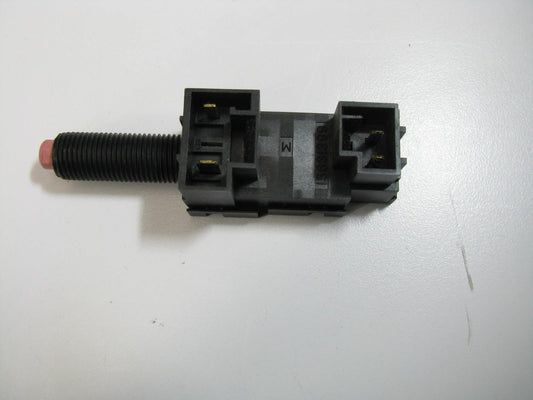 Kemparts EG1119 Brake Light Switch - SL197 1S5190 5354466 DR433