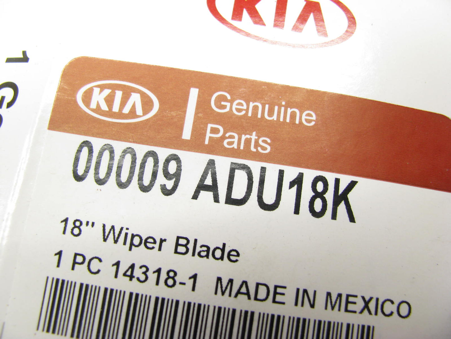 NEW - OEM 00009ADU18K 18'' Right Side Windshield Wiper Blade For Kia