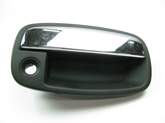 Front Right Exterior Door Handle OEM For 1995-1997 Kia Sportage 0K02458410