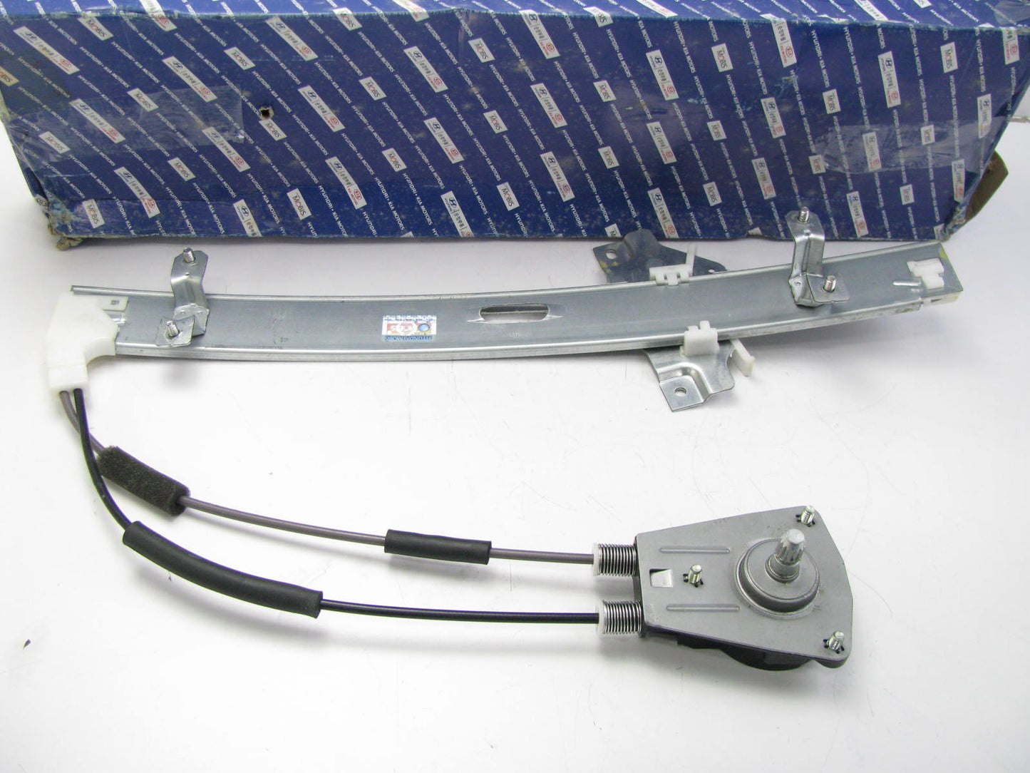 Front Right Window Regulator OEM For 98-01 Kia Sephia, 00-04 Spectra 0K2A158560B