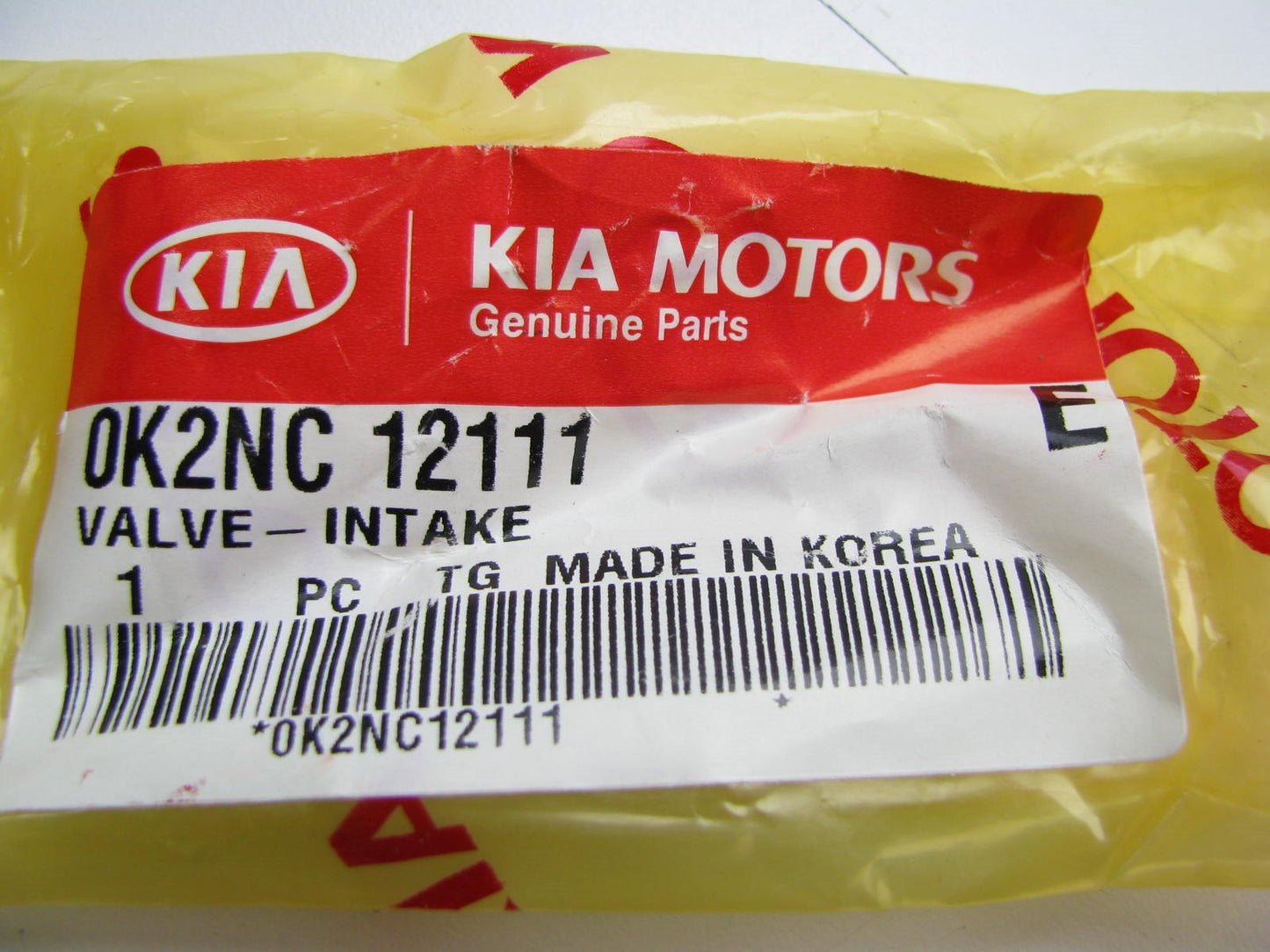 New Genuine Engine Intake Valve OEM For 03-05 Kia Rio 0K2NC12111