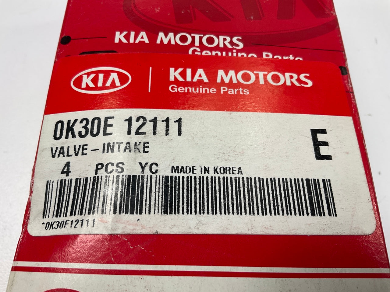 (4) NEW GENUINE Engine Intake Valves OEM For 2001-2002 Kia Rio 0K30E12111