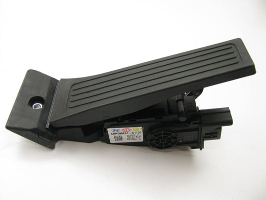 NEW GENUINE Accelerator Gas Pedal OEM For 2015-20 Kia Sorento 4-CYL. 32700C1100