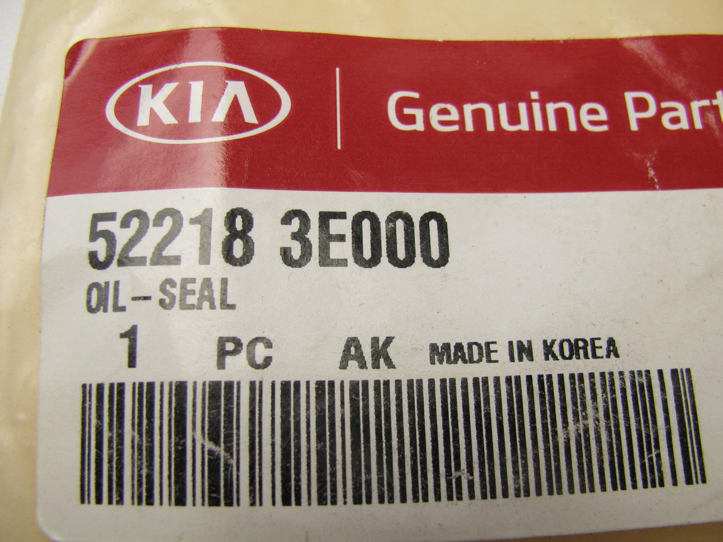 New Genuine Rear Outer Wheel Seal OEM For Kia Sorento 2003-2006