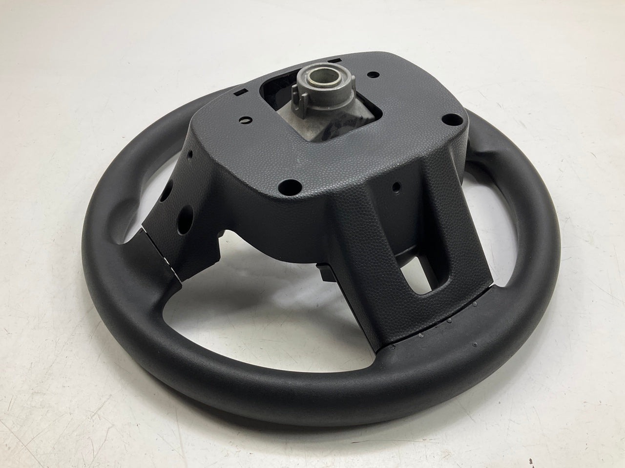 NEW GENUINE Steering Wheel OEM For 2014-2016 Kia Soul 56110B2240FE7DS
