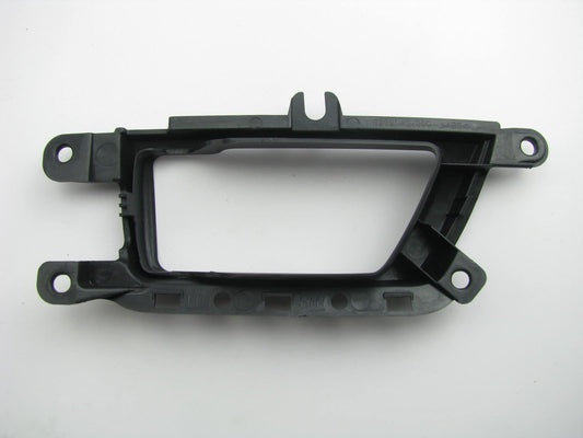 New OEM Front Door Inside Handle Housing Right Passenger Black For 2009 Borrego