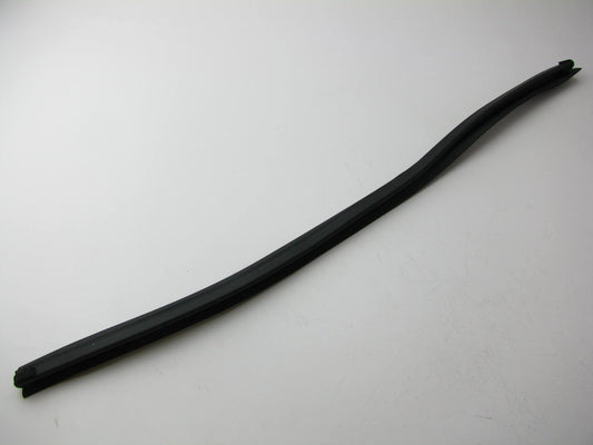 New Rear Right Side Inner Door Belt Weather Strip Seal OEM For 11-15 Kia Sorento