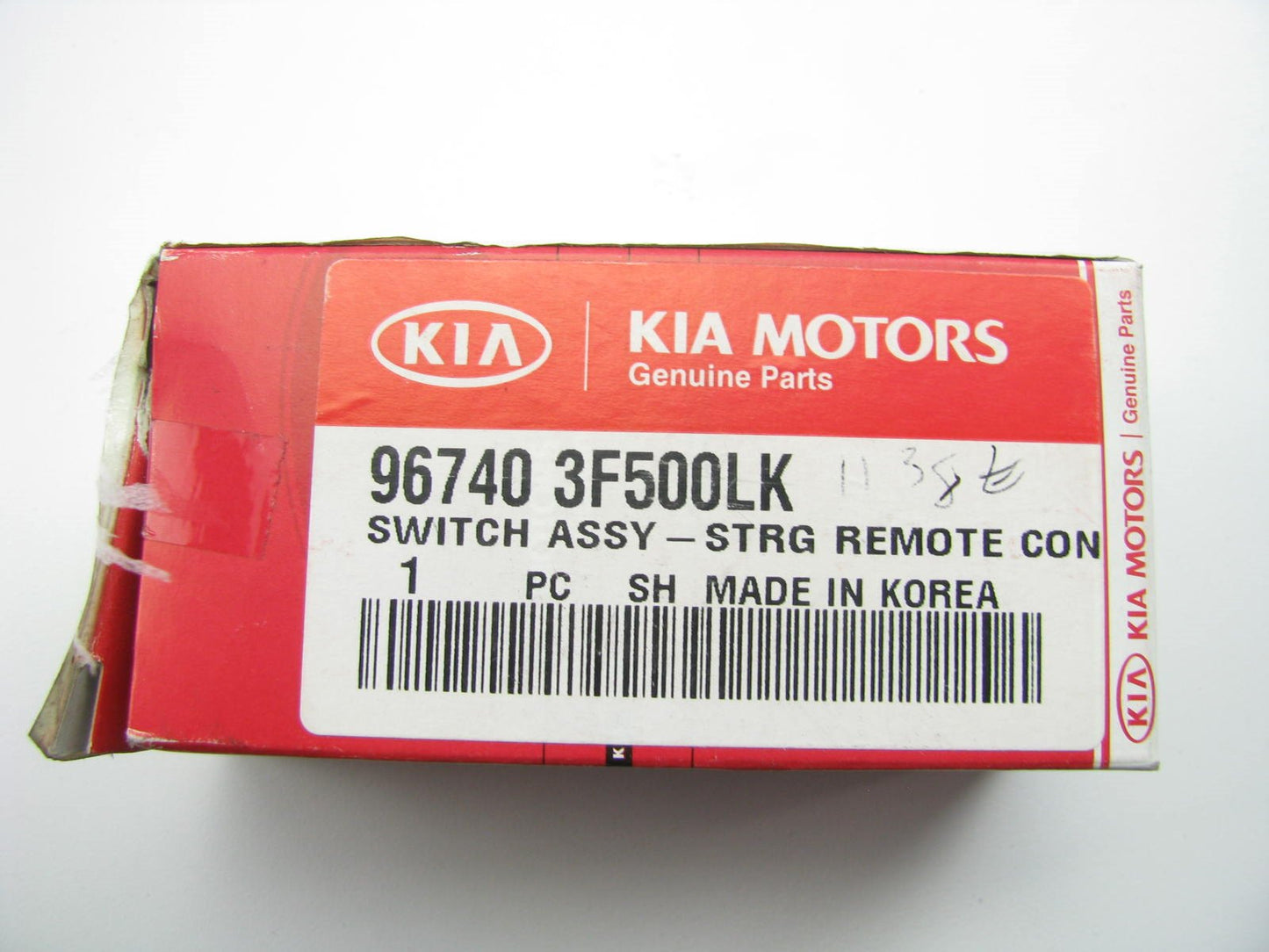 New Mute Stereo Volume Mode Remote Radio Control Switch OEM For 2005-06 Amanti