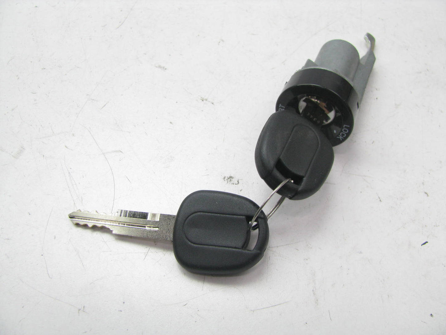 Locksmart LC64950 Ignition Lock Cylinder & Keys For 2004-08 Forenza 2005-08 Reno