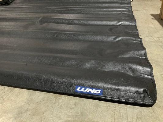 Lund 96084 Soft Roll Up Truck Bed Tonneau Cover 04-07 Sierra Silverado 5'9'' Bed