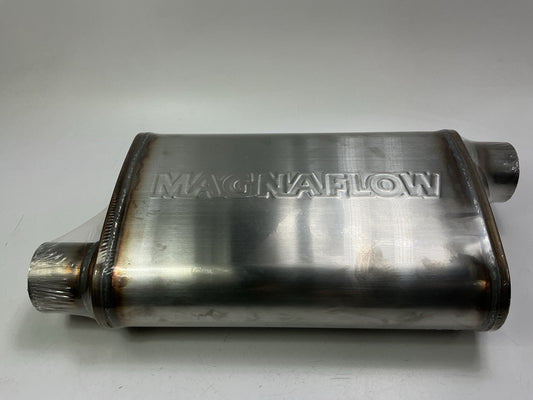 Magnaflow 11236 Stainless Muffler 2-1/2'' Offset Inlet, 2-1/2'' Offset Outlet
