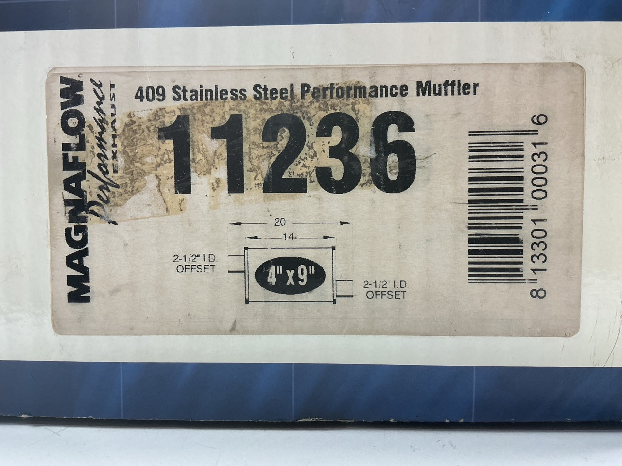 Magnaflow 11236 Stainless Muffler 2-1/2'' Offset Inlet, 2-1/2'' Offset Outlet